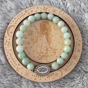 Blessed Mother Mary Jade Bracelet